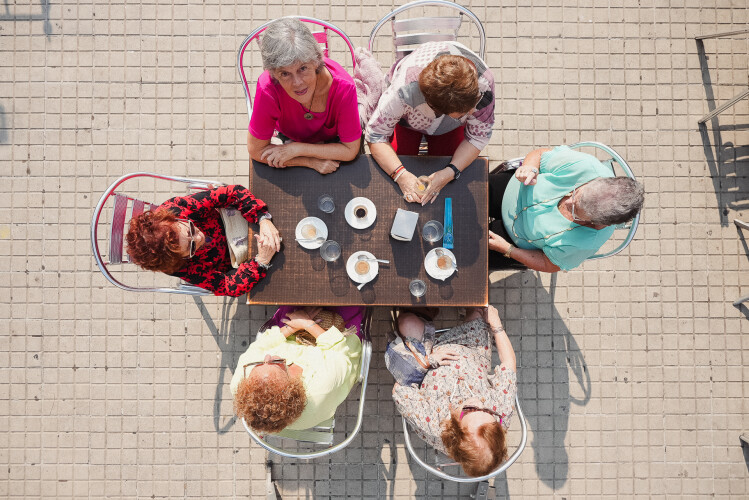 Fotograma de «Ellas en la ciudad». Movistar+ 
